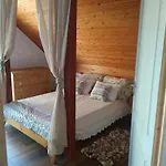 Balatuniversum Apartmanhouse Révfülöp