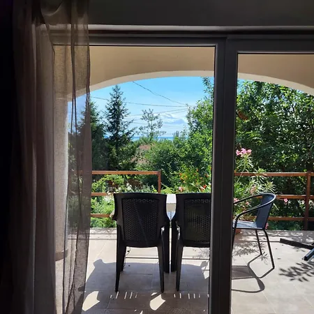 Lägenhet Balatuniversum Apartmanhouse Révfülöp