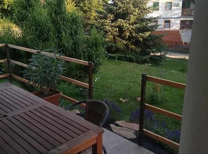 Balatuniversum Apartmanhouse Révfülöp