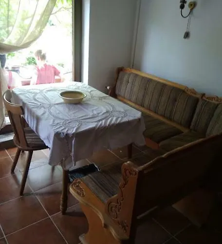 Balatuniversum Apartmanhouse Lägenhet Révfülöp